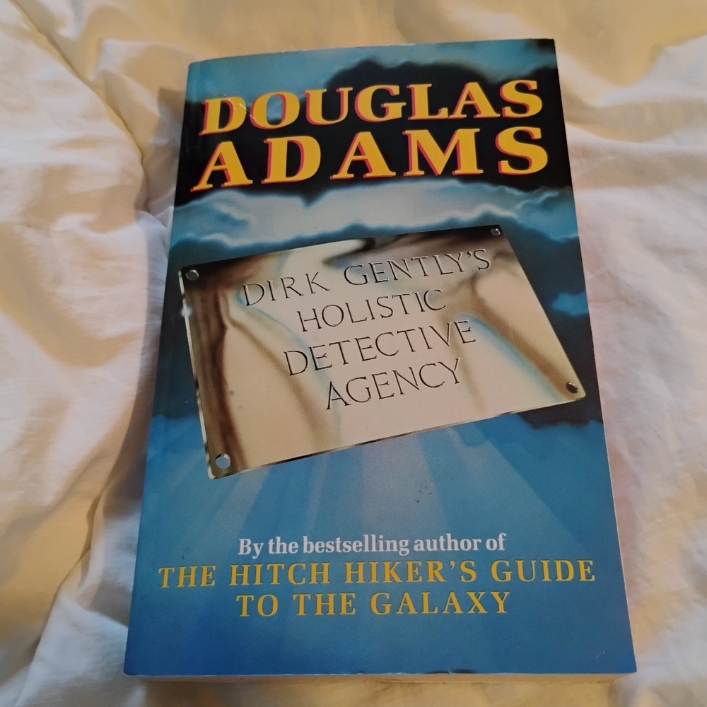 3/$24 Dirk Gently's Holistic Detective Agency By Douglas Adams Paperback Book